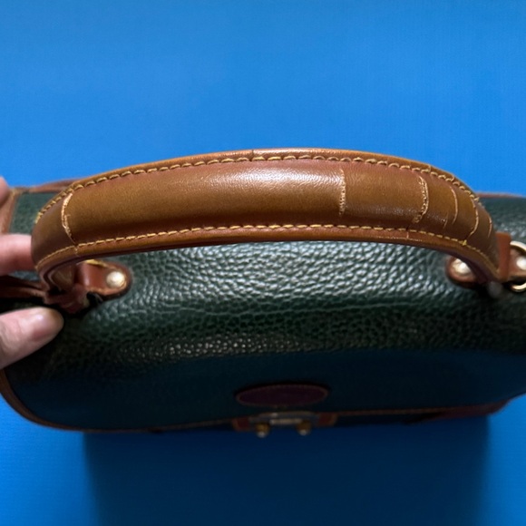 Dooney & Bourke Green and Brown Vintage Satchel - Picture 7 of 10